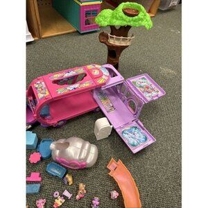 HATCHiMALS Lot Of 3 Play sets Camper House Tree Sets See PHOTOS